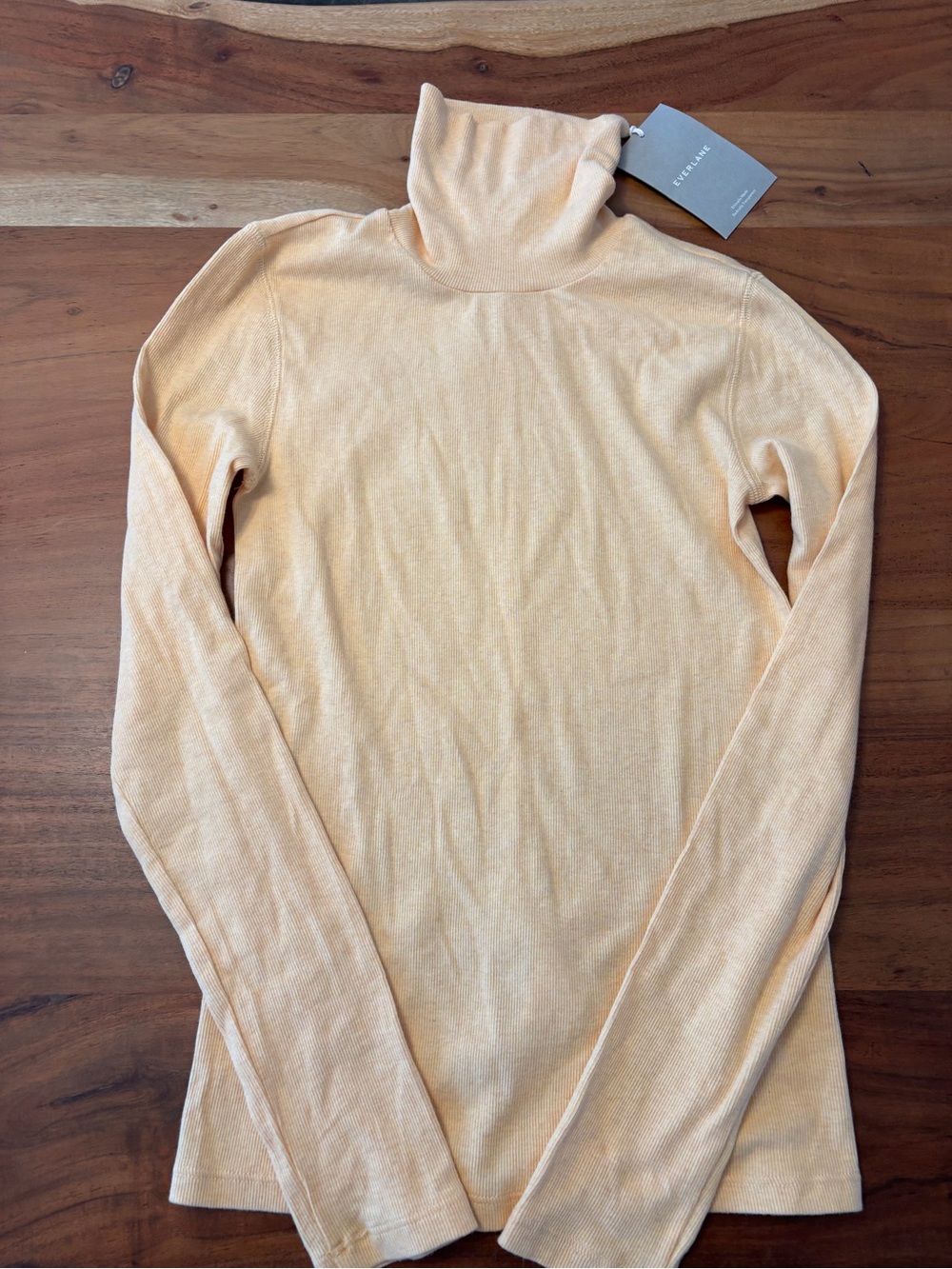 Everlane Ribbed Peach Crewneck turtleneck sweater. 95% Pima cotton with elastane